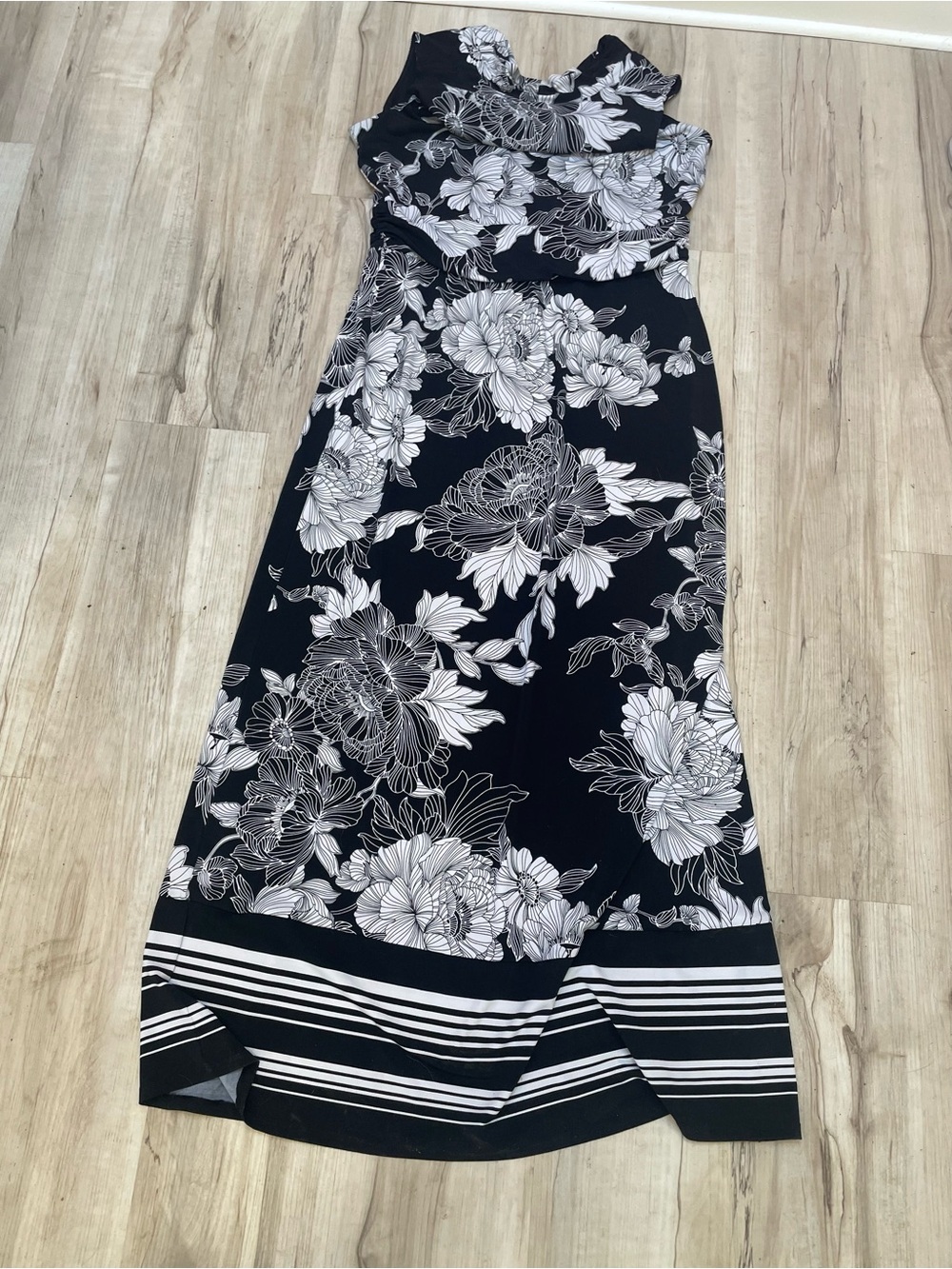 WHBM Black & White Floral Maxi Dress - Sleek Women's Summer Dress size large